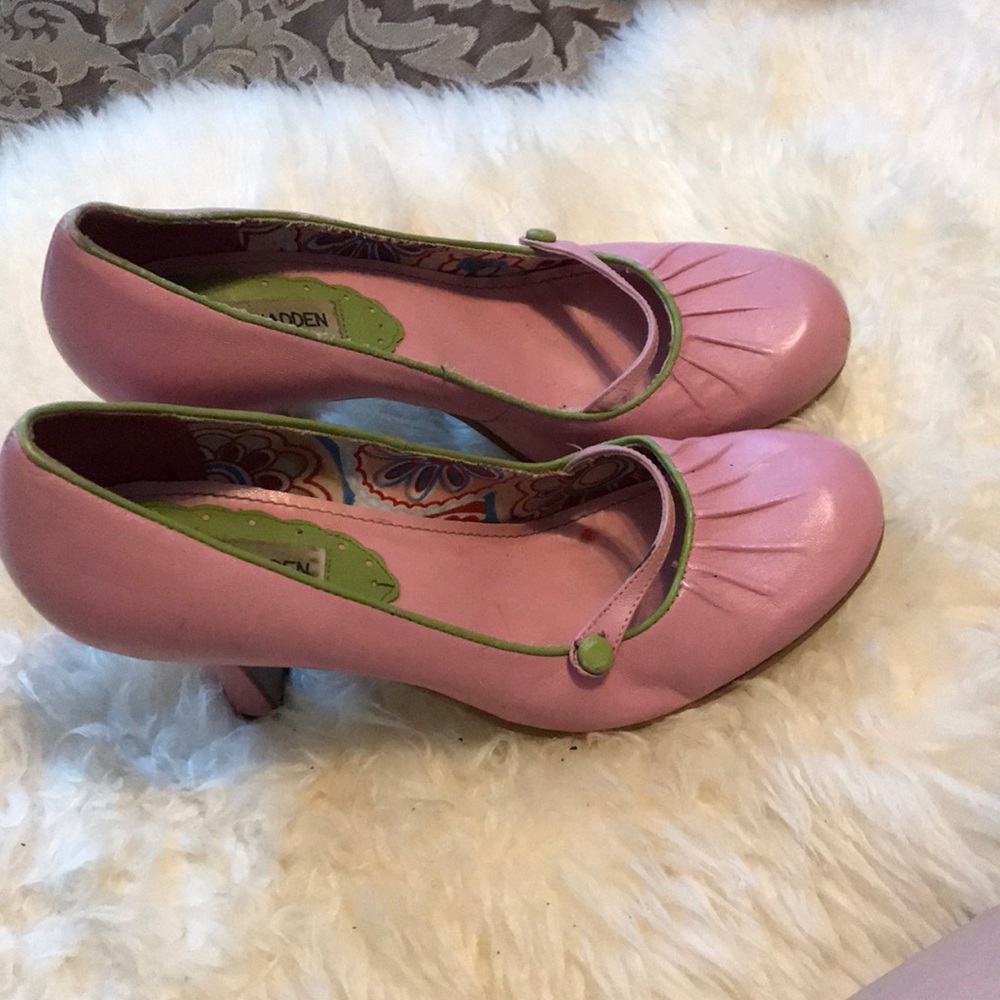 Pink little heels